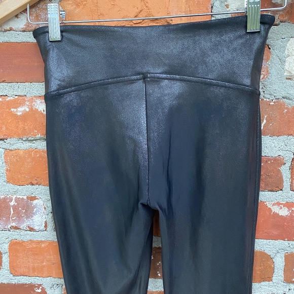 SPANX Faux Leather Leggings Size Small - Picture 4 of 5